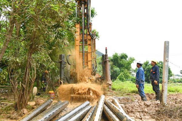 自动打井找水仪