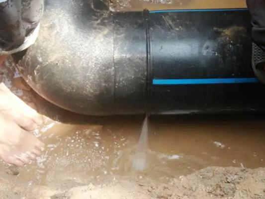 水管漏水的原因和解决方案