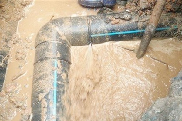 地暖管道漏水：原因、危害和解决方法