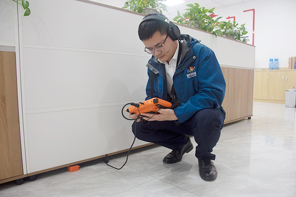 漏水定位仪维修指南：常见故障排查与传感器精度维护技巧